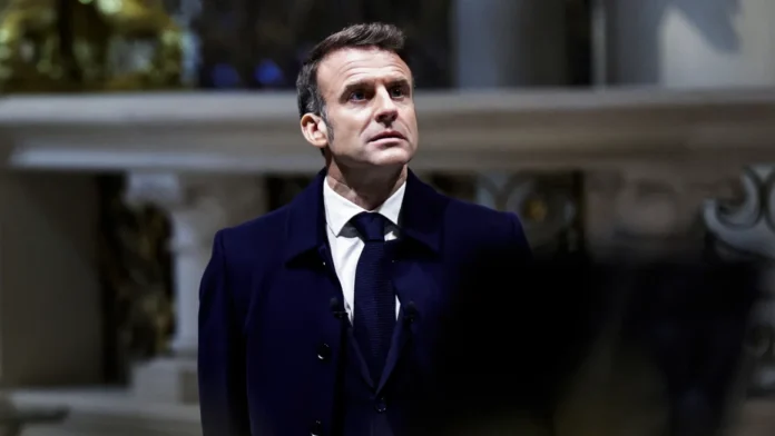 Macron political crisis France no-confidence vote